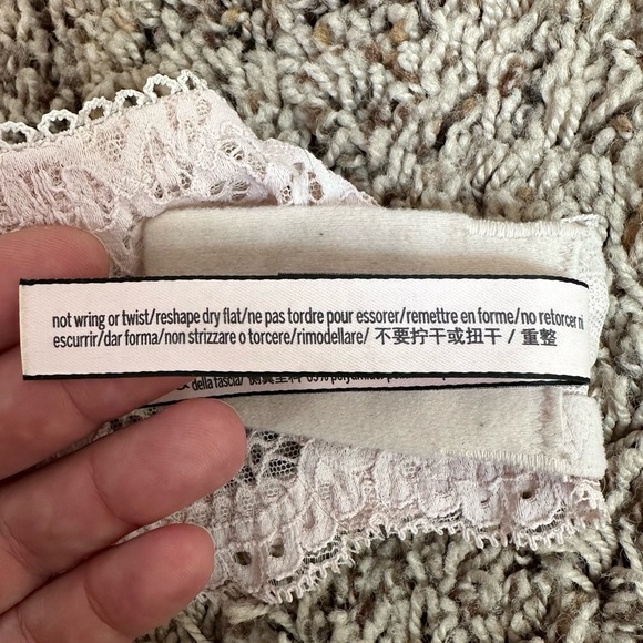 Victoria’s Secret Dream Angels Push Up Bra Padded Blush Pink Size 34D - Picture 9 of 9